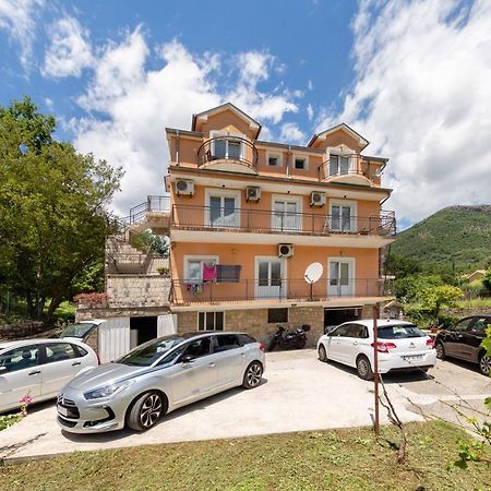 Apartments Pelle Tivat Ngoại thất bức ảnh