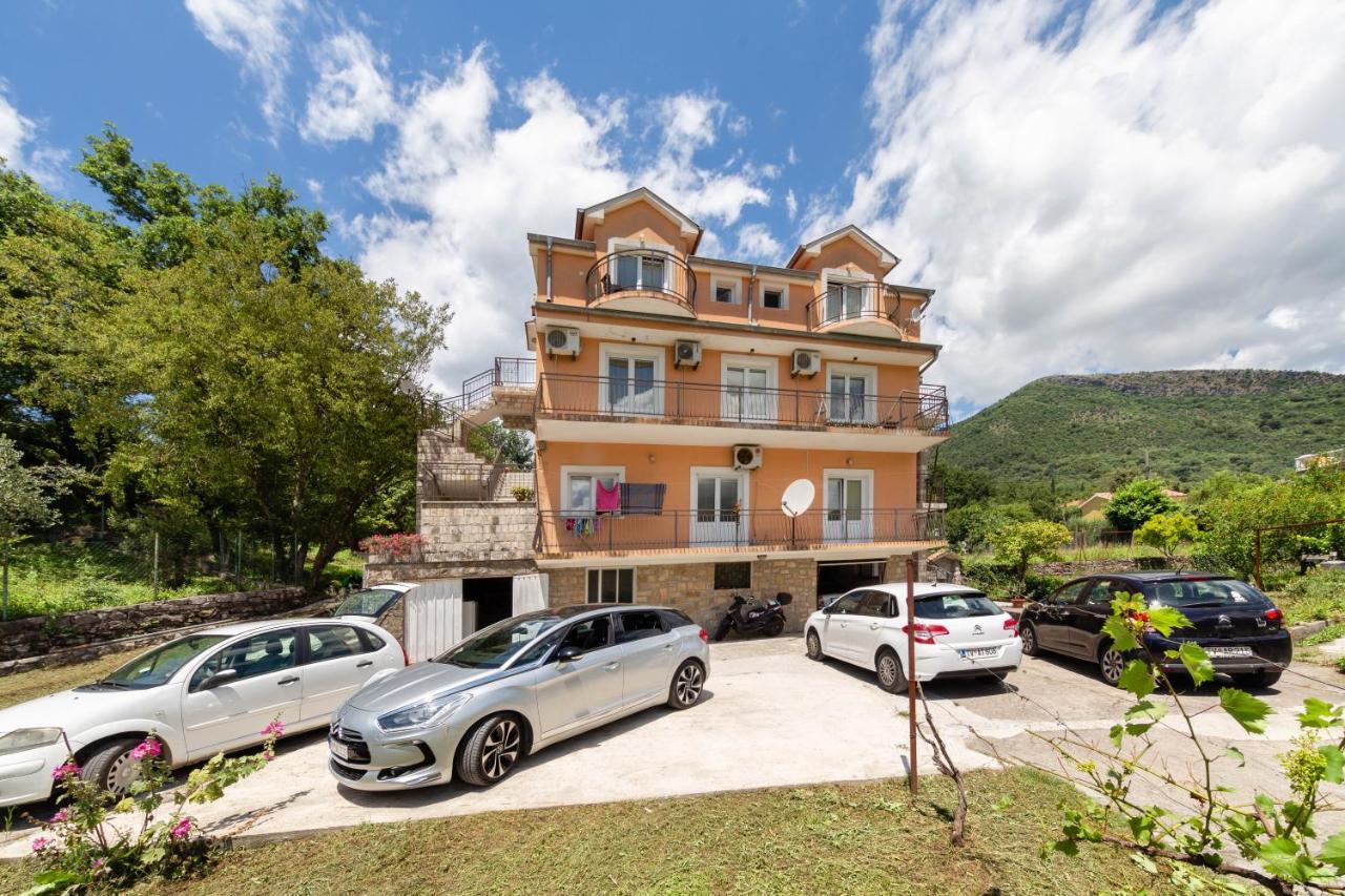 Apartments Pelle Tivat Ngoại thất bức ảnh