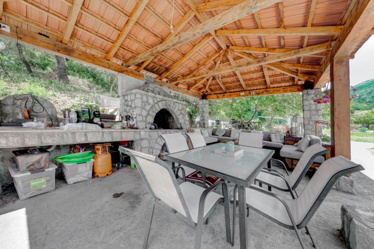 Apartments Pelle Tivat Ngoại thất bức ảnh
