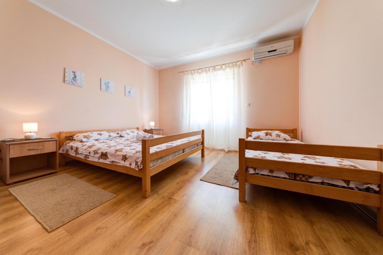 Apartments Pelle Tivat Ngoại thất bức ảnh